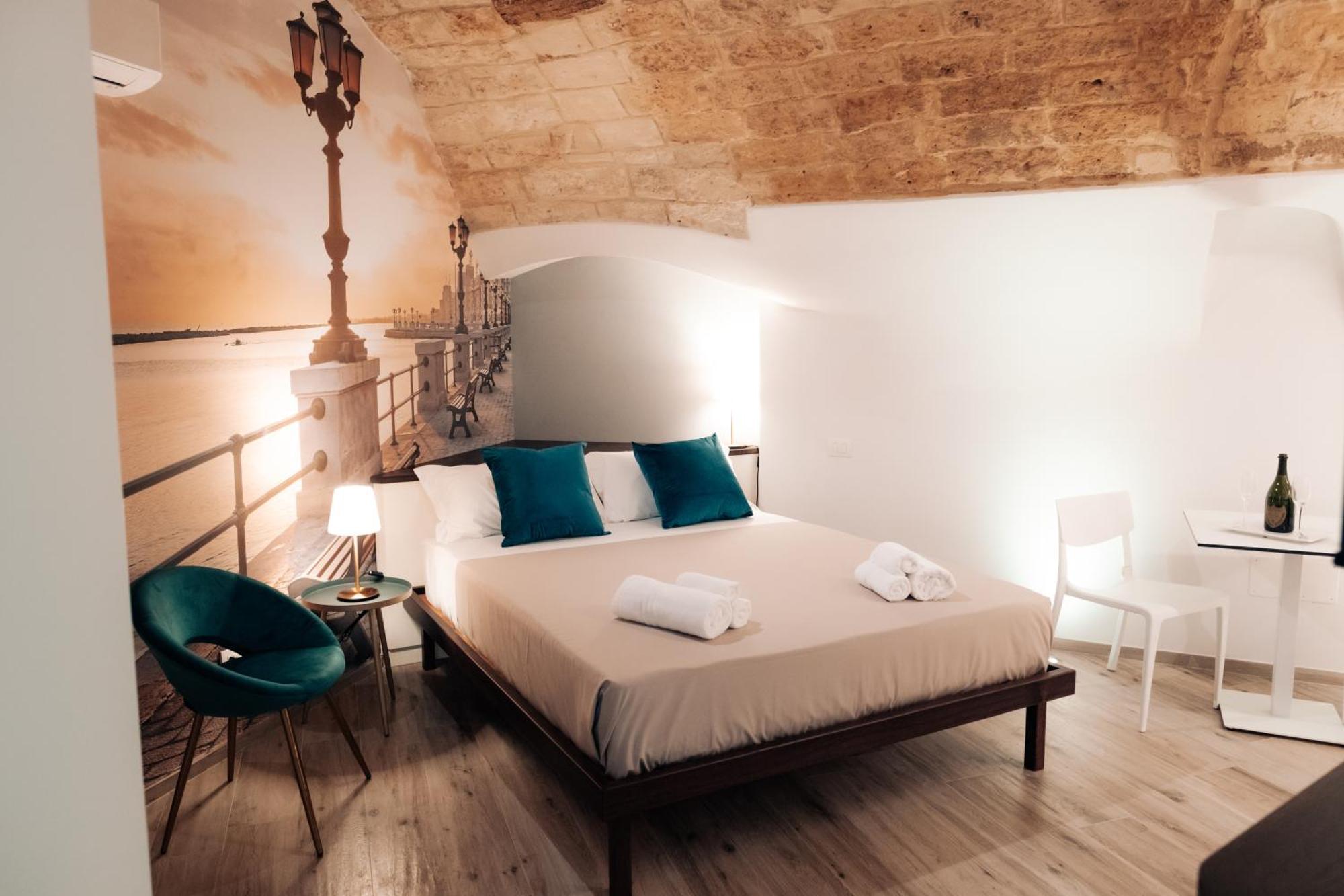 בארי Timeless Apulian Luxury Suite מראה חיצוני תמונה